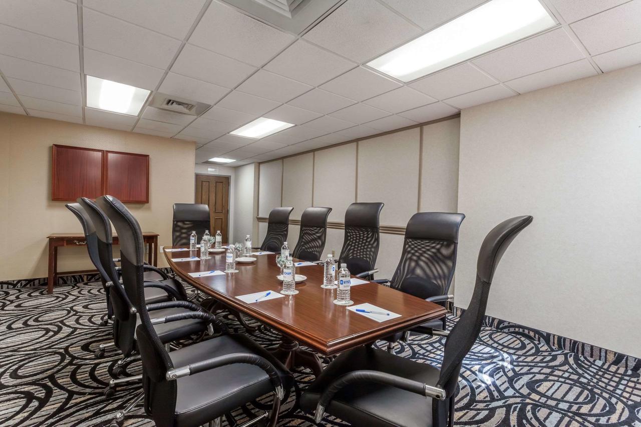 Wyndham Southbury Ξενοδοχείο Εξωτερικό φωτογραφία